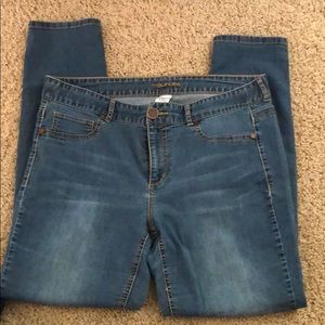 Maurice’s strait leg jeans